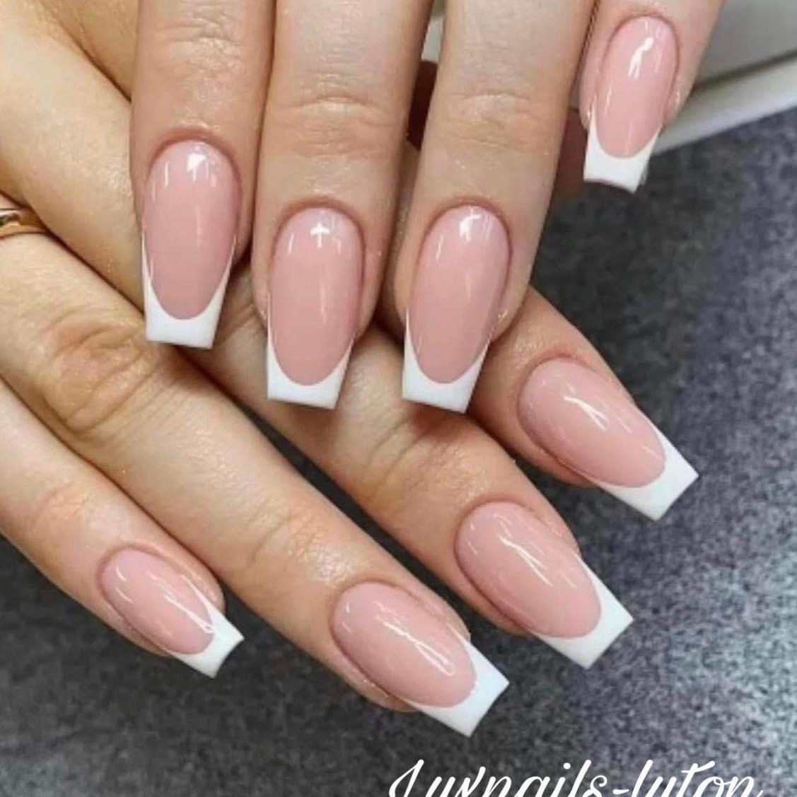 Lux Nails & Spa Professional Nail and Beauty Salon in Luton