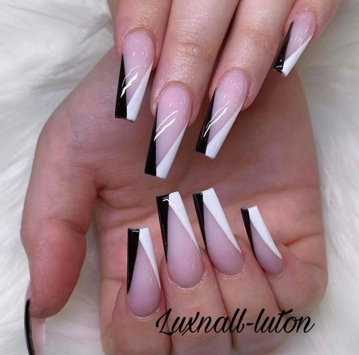 Lux Nails & Spa Professional Nail and Beauty Salon in Luton